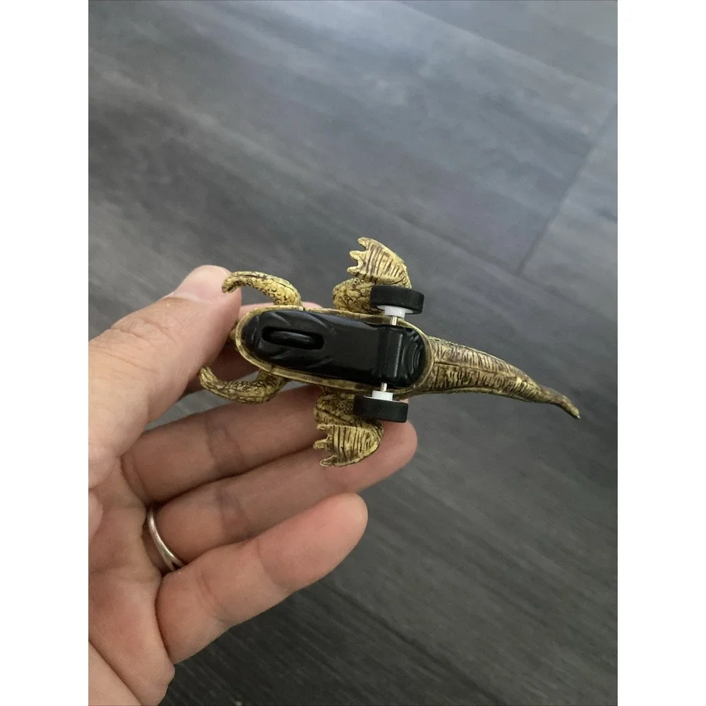 Spinosaurus Dinosaur Wind Up Toy Car On Wheels, Goes Fast Across The Floor!